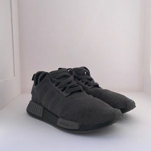 ADIDAS NMD r1 ‘Grey Black’